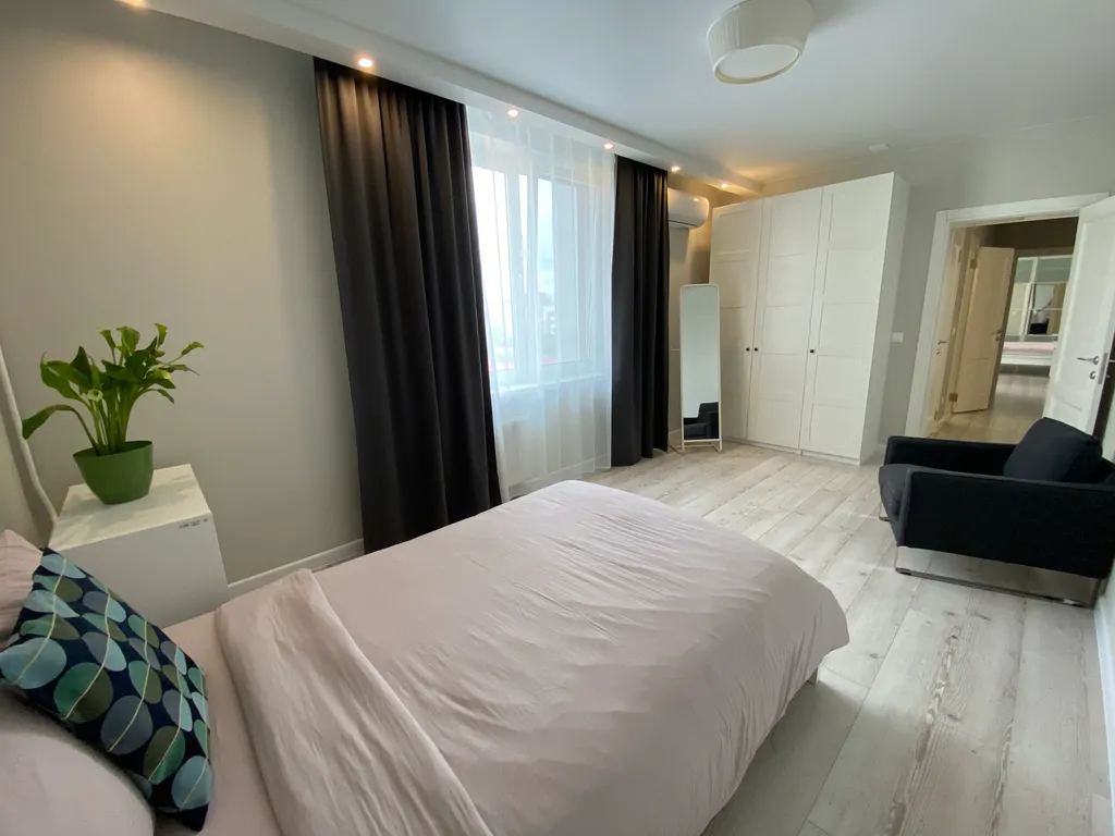 Прекрасная светлая квартира в тихом центре