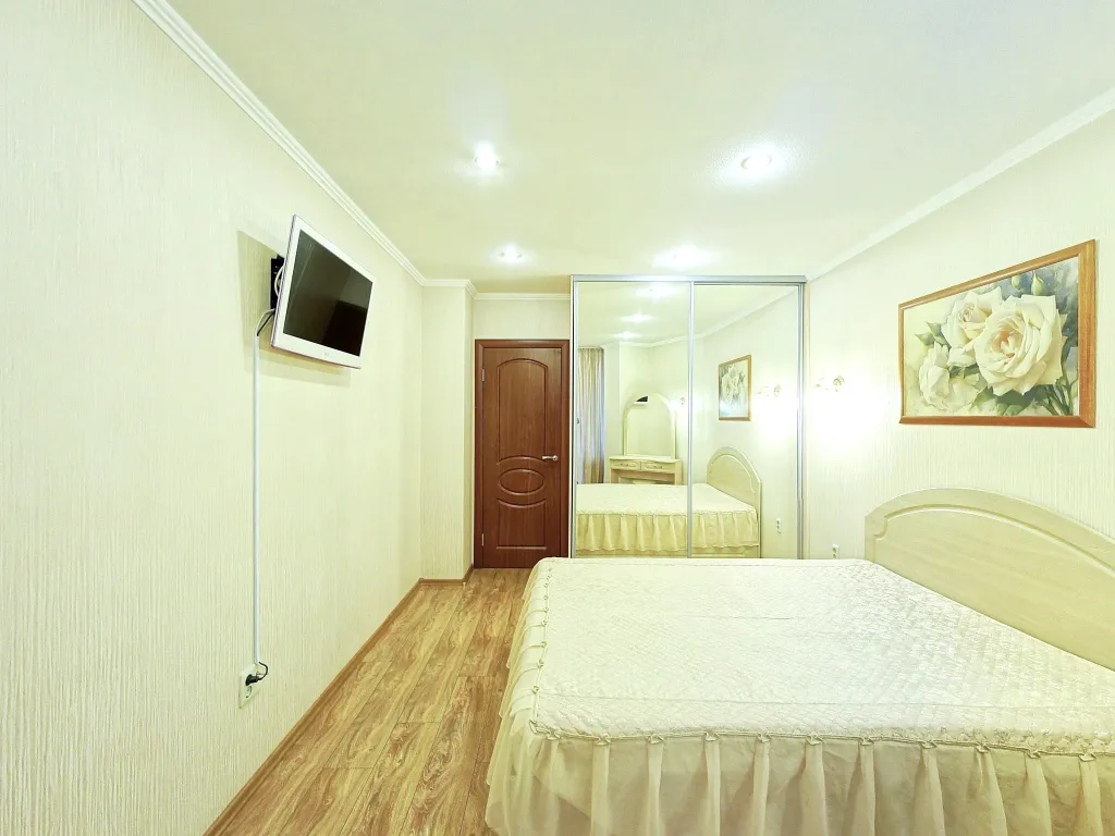 Апартаменты Vip Classic с джакузи и панорамным балконом