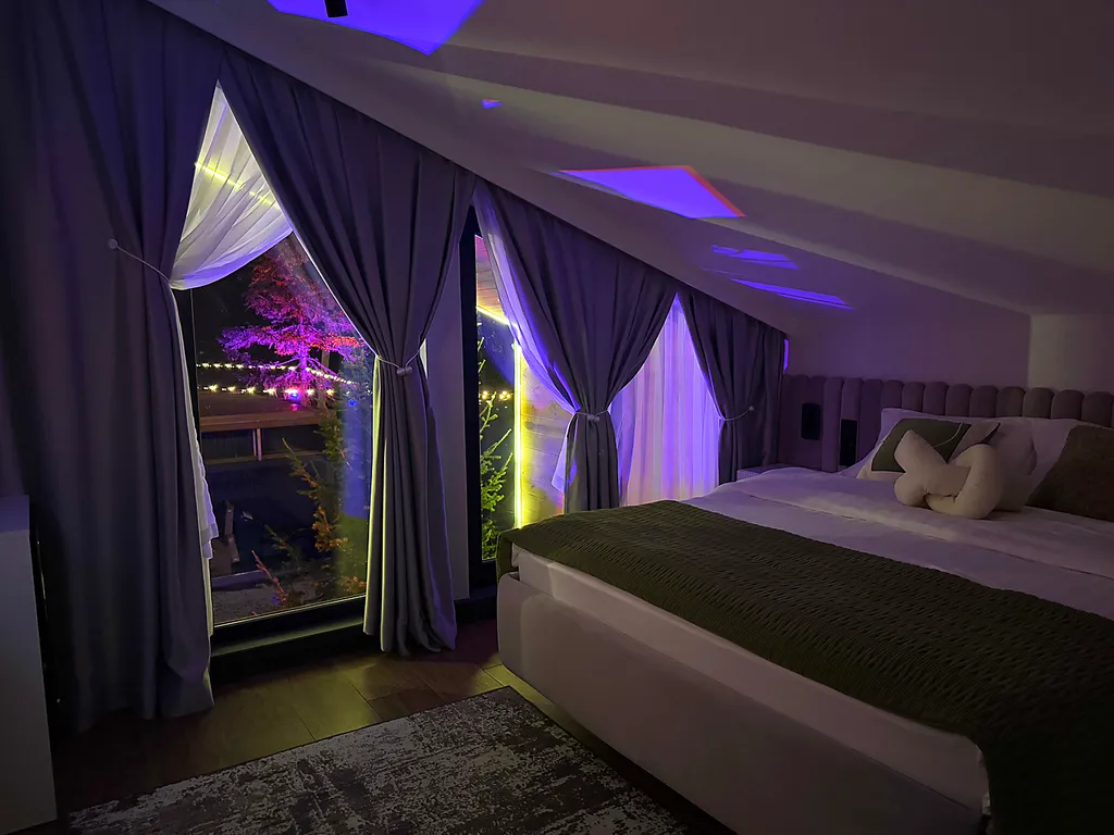 Дом DOUBLE с чаном на террасе