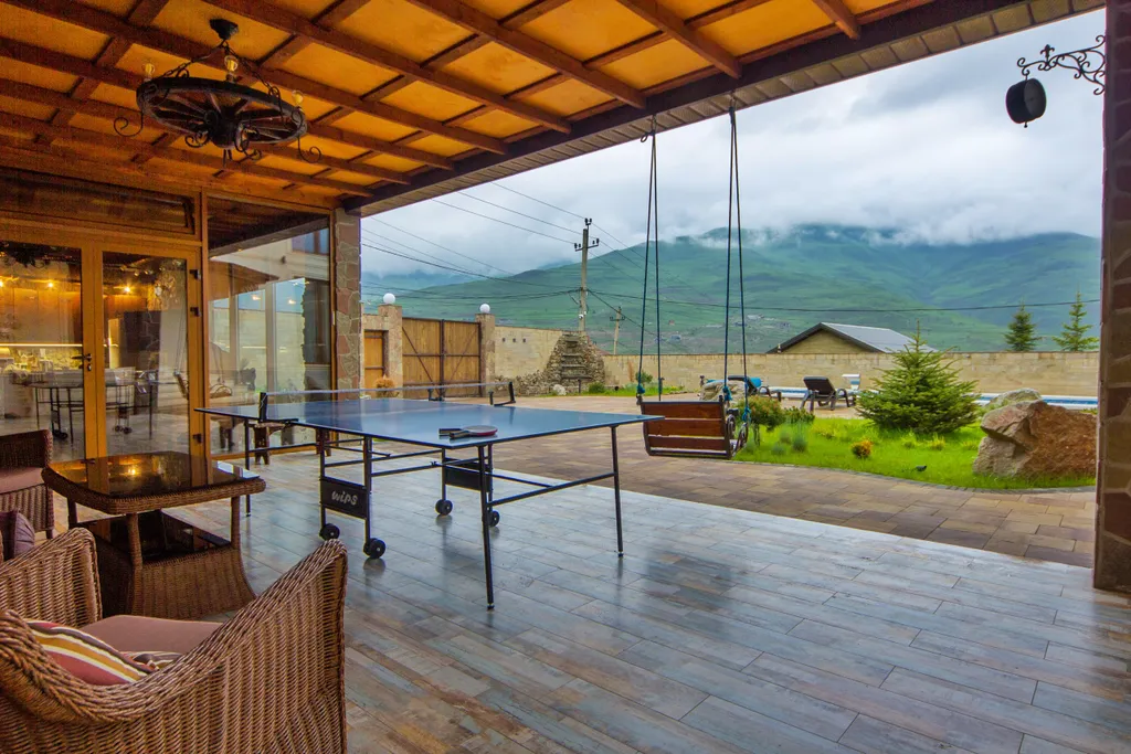 Дом в горах с бассейном