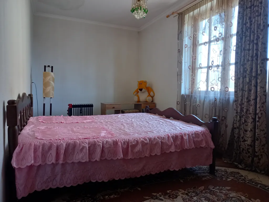 Квартира с светлой лоджией — аренда посуточно в Сухум