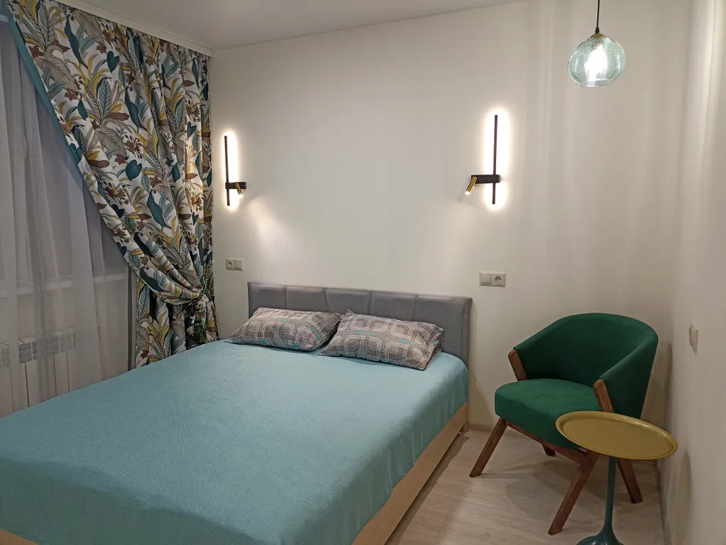 Квартира Стильная студия с отдельным входом — аренда посуточно в Тольятти