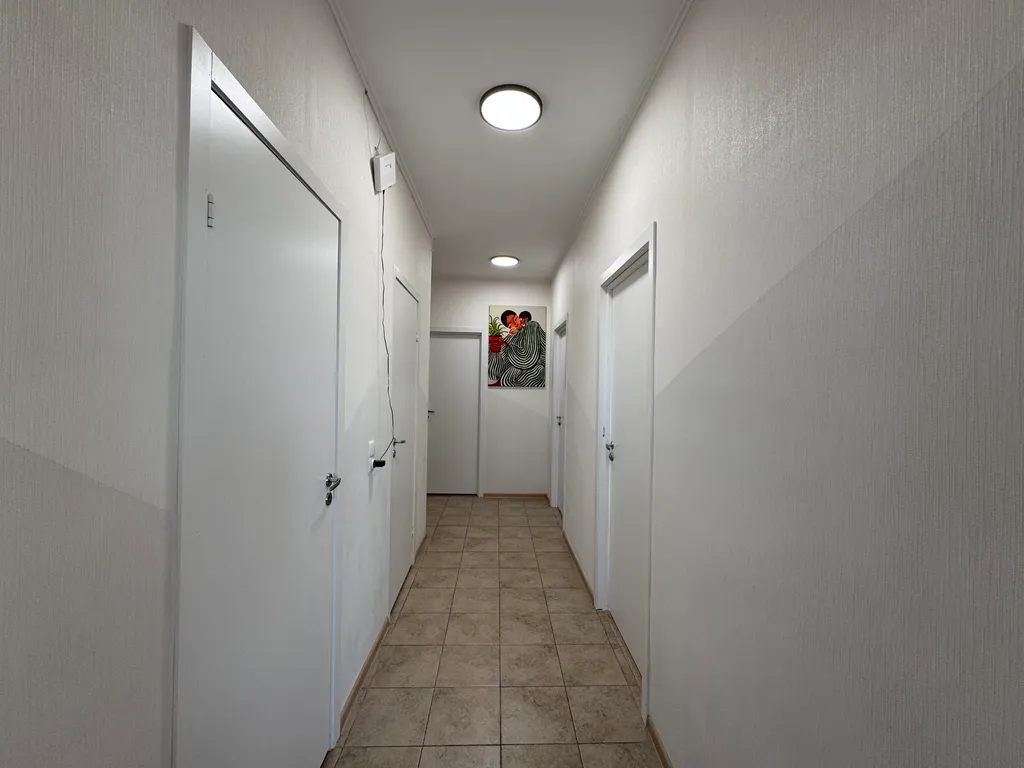 Биг трешка с двумя спальнями и кухней-гостиной