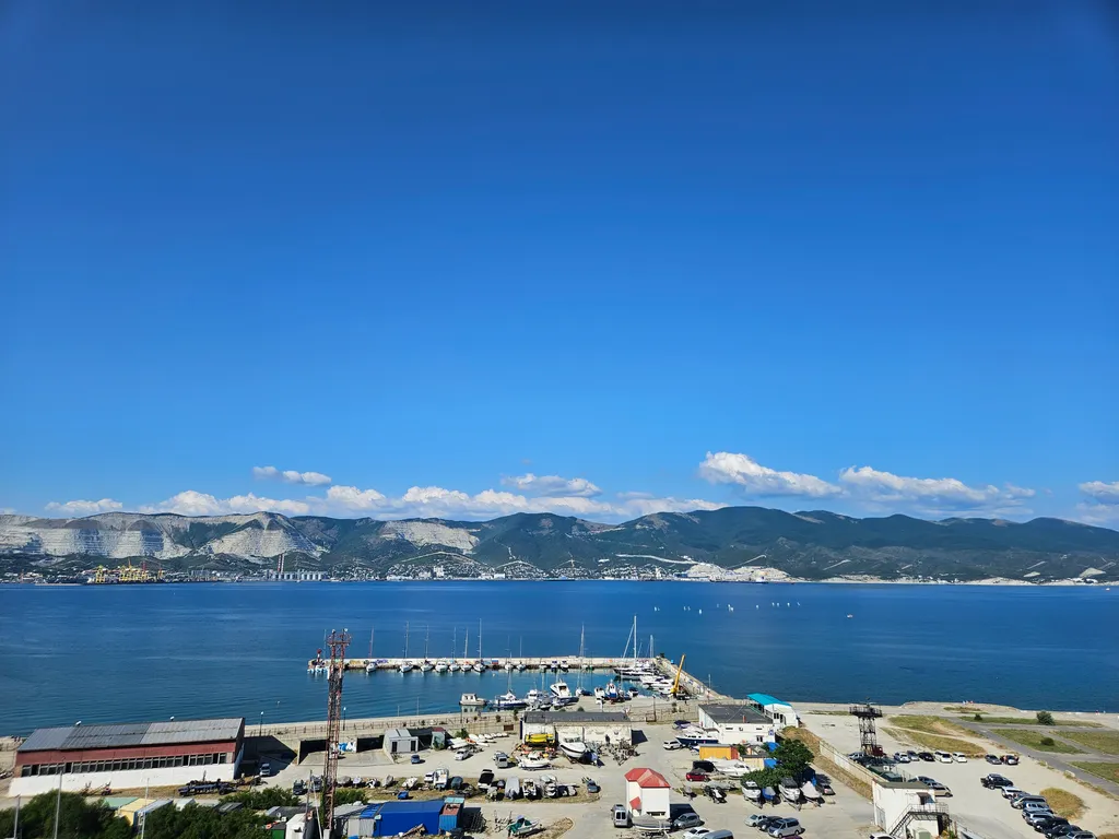 Квартира Уютная квартира с видом на море — Новороссийск