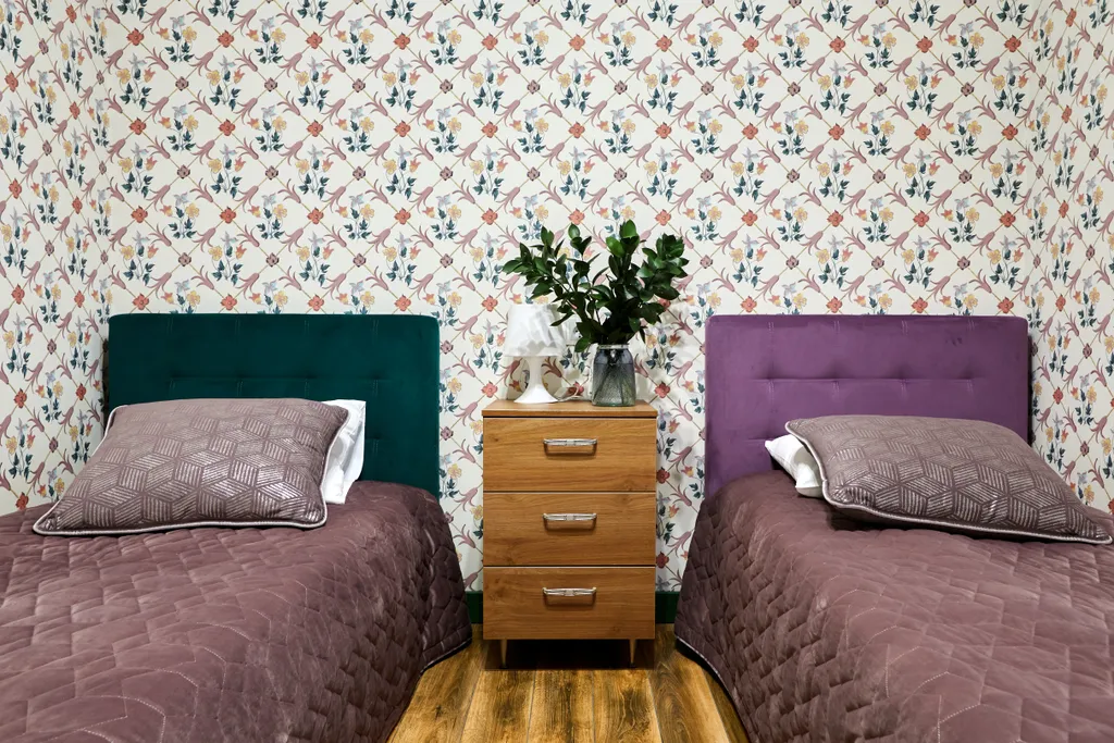 Большой коттедж с 5 спальнями, камином и террасой, Ромашка