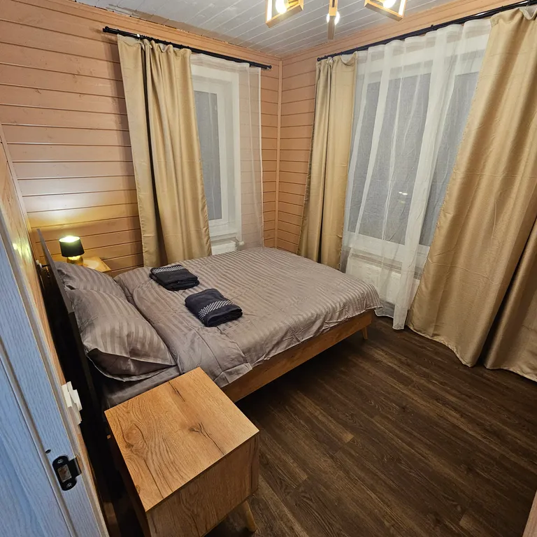 Коттедж для большой компании с баней