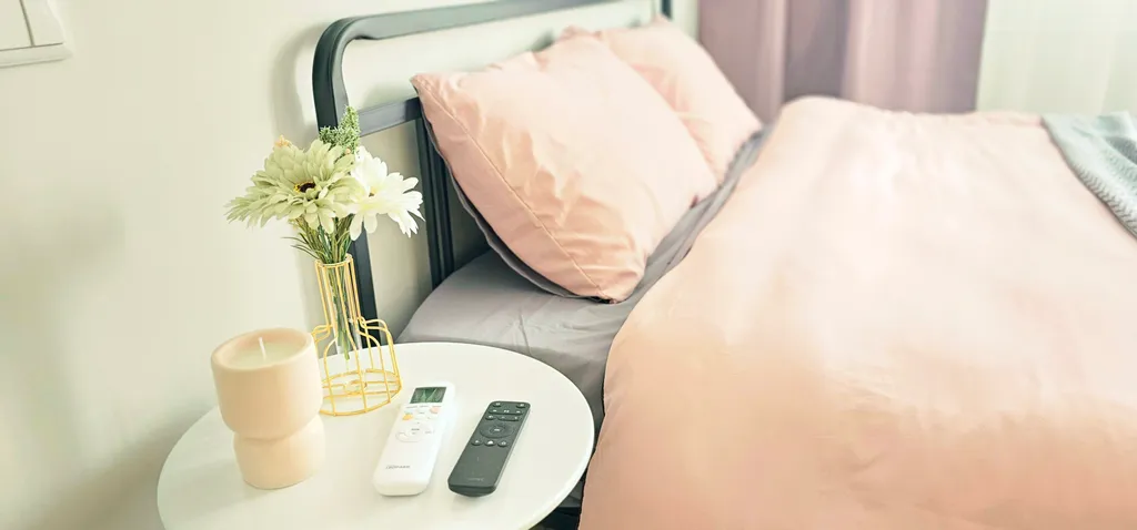 Современная студия с видом на лес