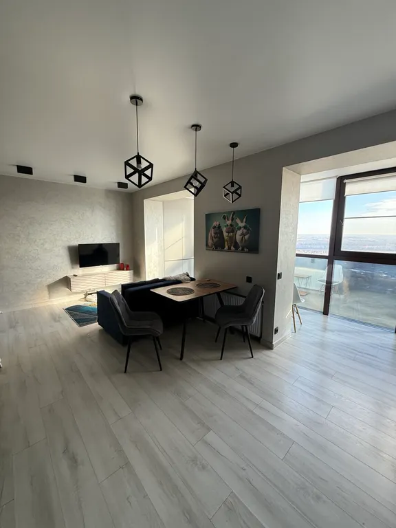 Просторная квартира-студия с лучшим видом в городе