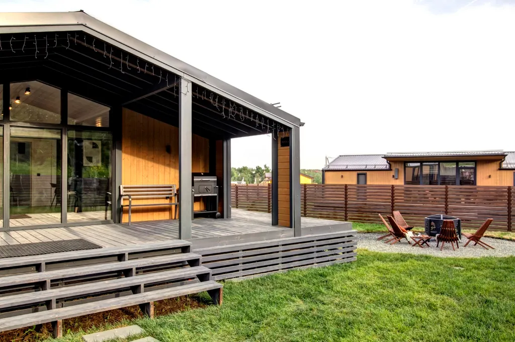 Уютный дoм с видом нa лес