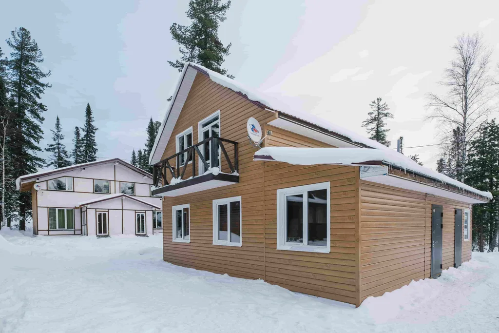 Гостевой двор "Дом в кедрах"