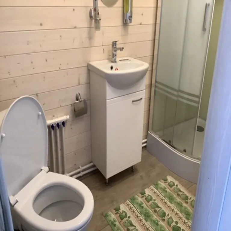 Домик на берегу