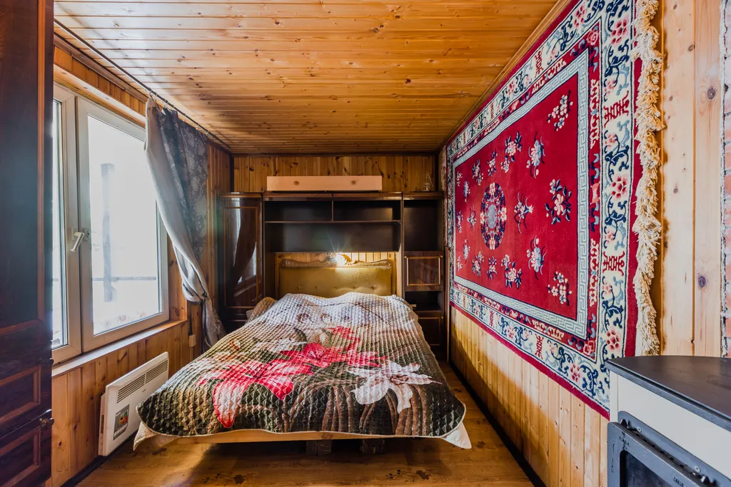 Коттедж с бильярдом и панорамной закрытой террасой