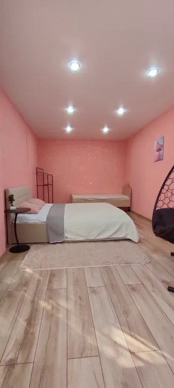 Уютная квартира с отдельным входом в центре города