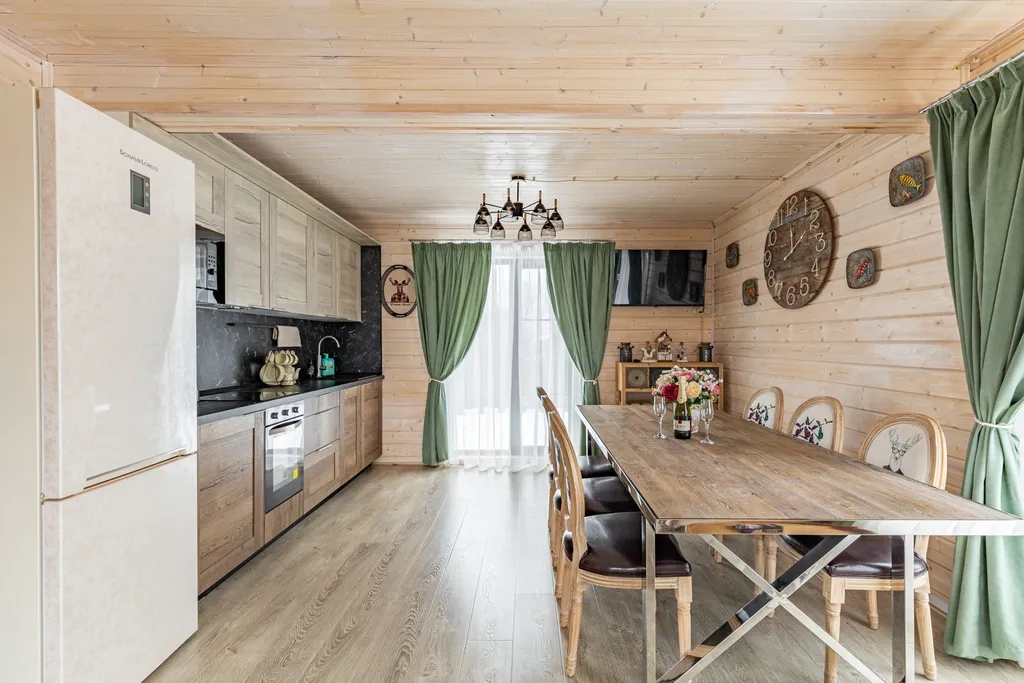 Частный дом с баней на дровах