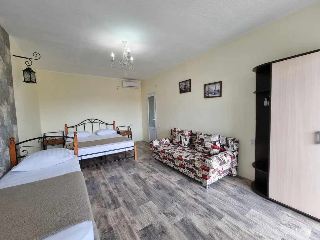 Люкс с видом на море и Генуэзскую крепость