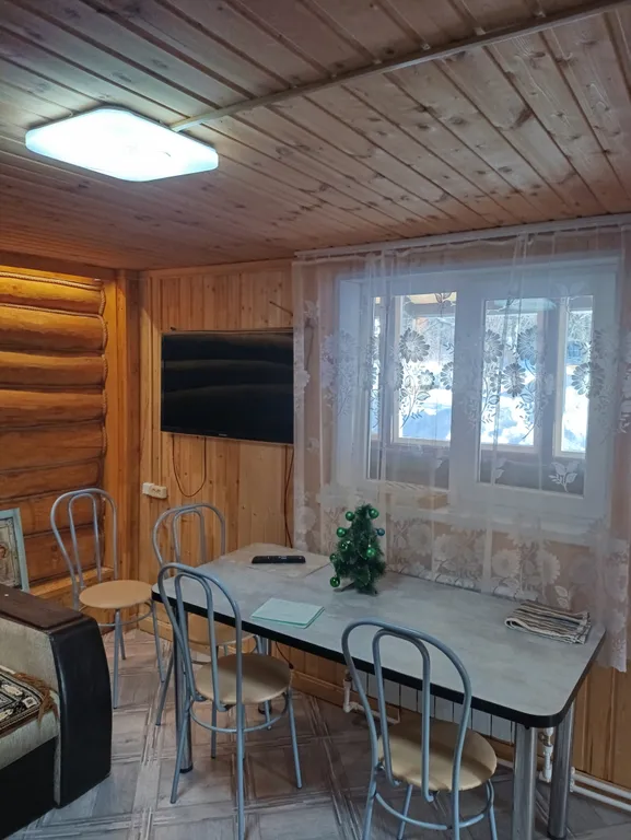 Домик на опушке леса