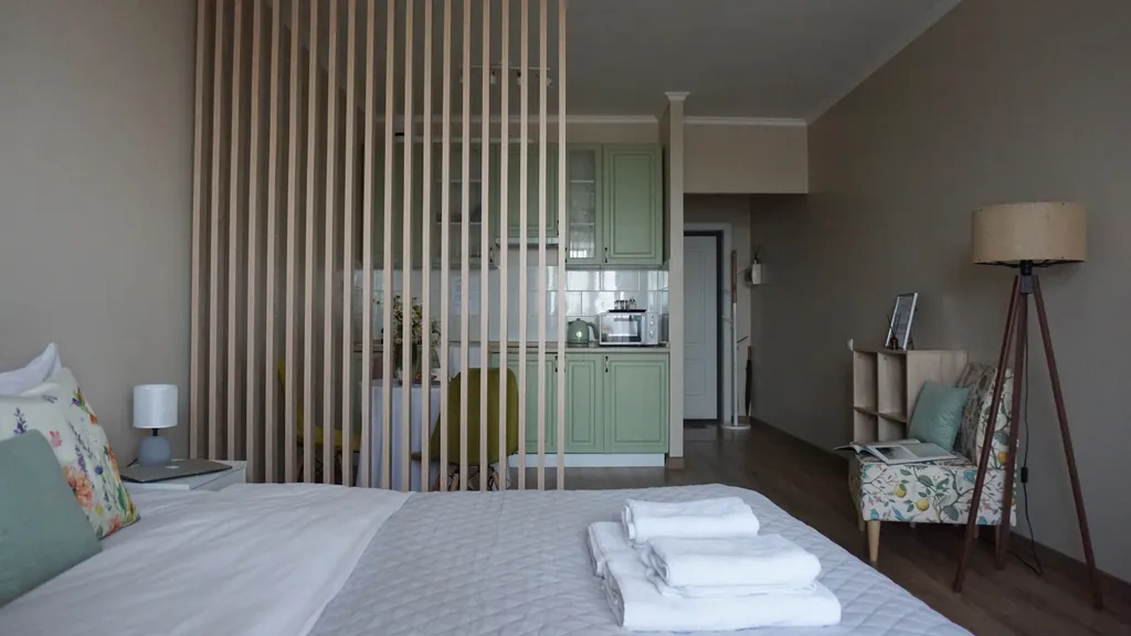 Студия с роскошными закатами