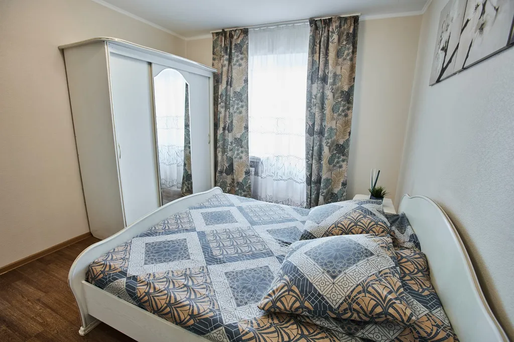 Просторная двухкомнатная квартира на Луначарского