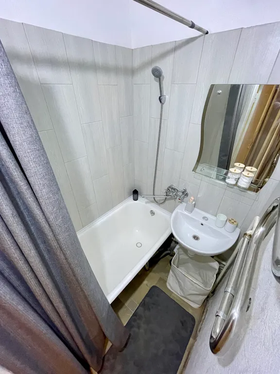 Квартира рядом с пляжем,у кинотеатра "Современник"