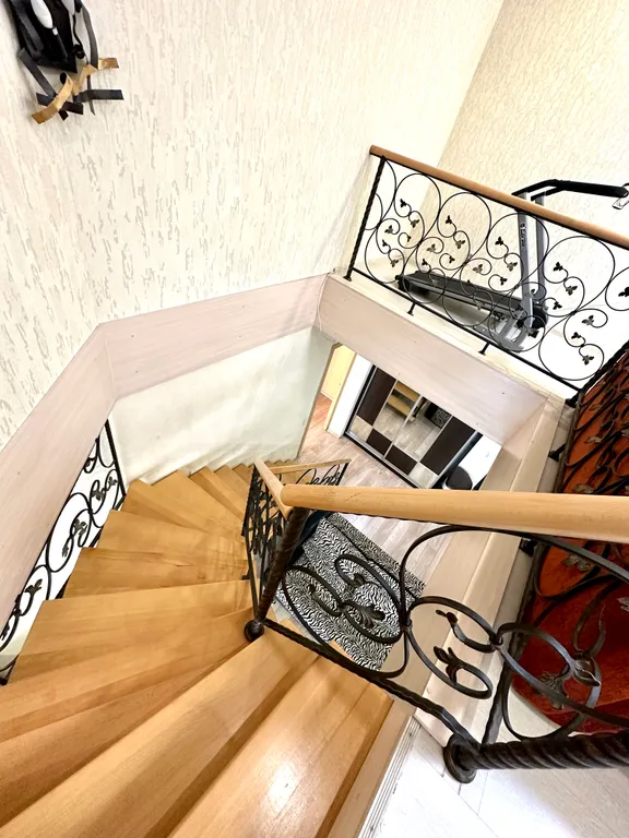 Пентхаус с дизайнерским исполнением в центре города