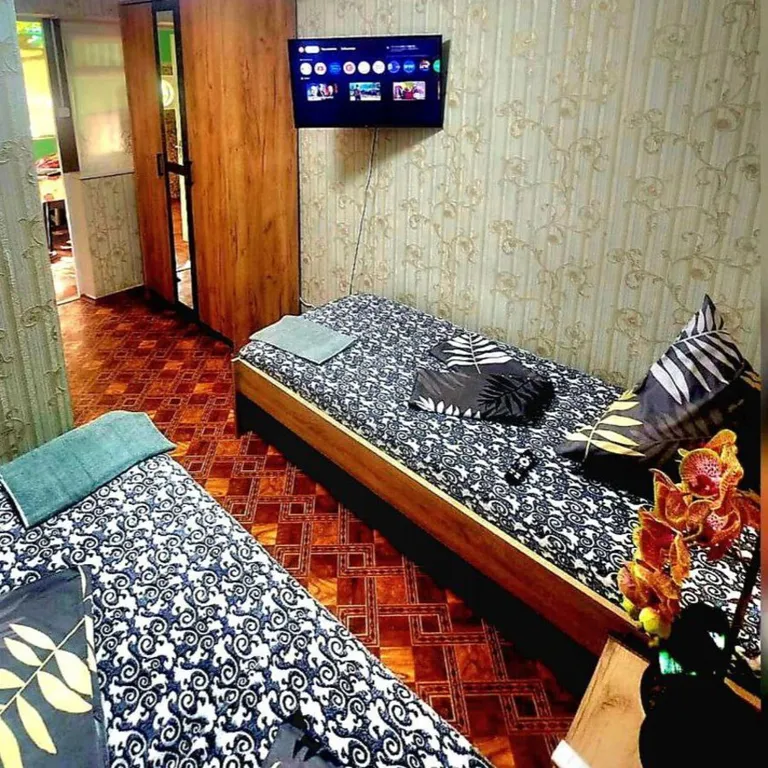 Трёхместная комната стандарт №3 с отдельной кухней