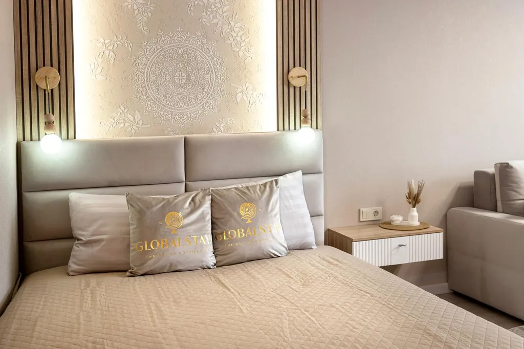 Сканди-шик с сауной и панорамным видом в центре