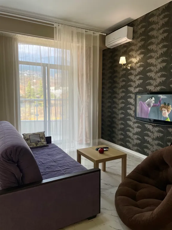 Апартамент с видом на море и горы