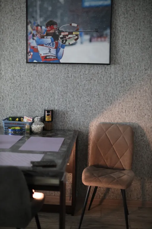 студия с возле Центра зимних видов спорта имени А. В. Филипенко