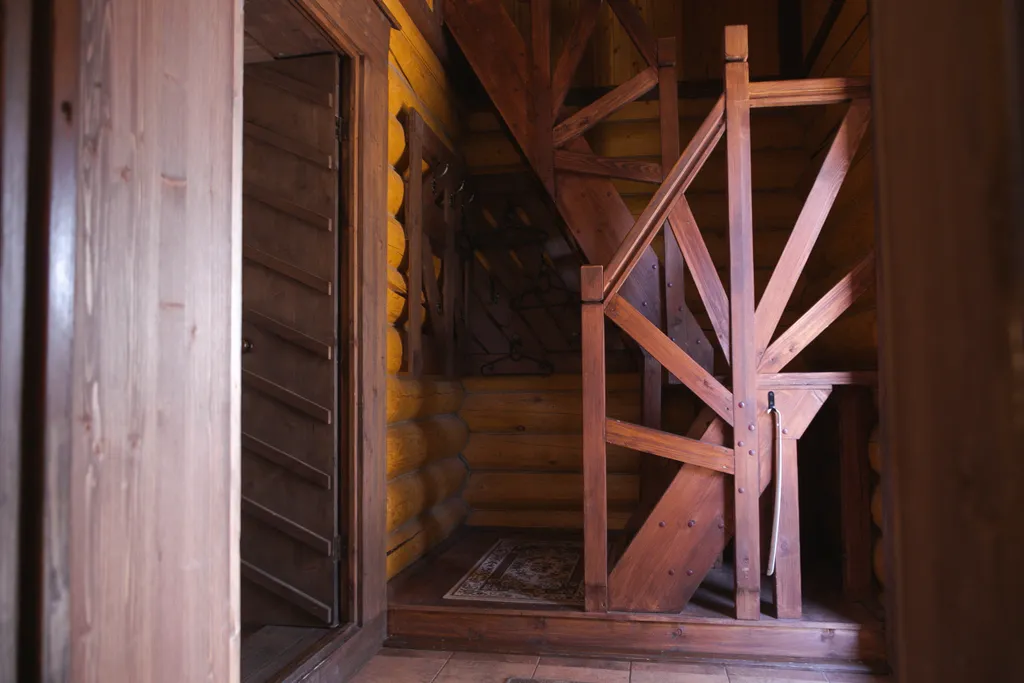 Двухэтажный дом для отдыха на природе с баней