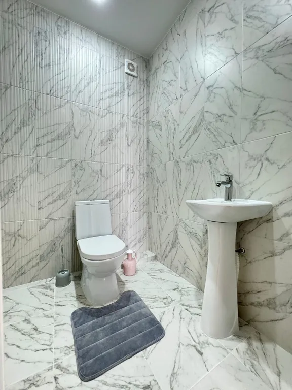 Дом на берегу Каспийского моря