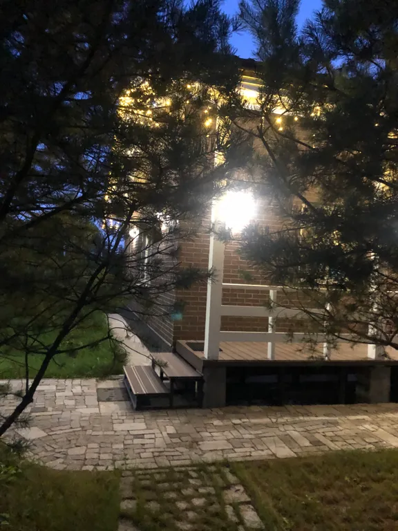 Коттедж Уютный дом с камином и сауной у озера — Ларионово