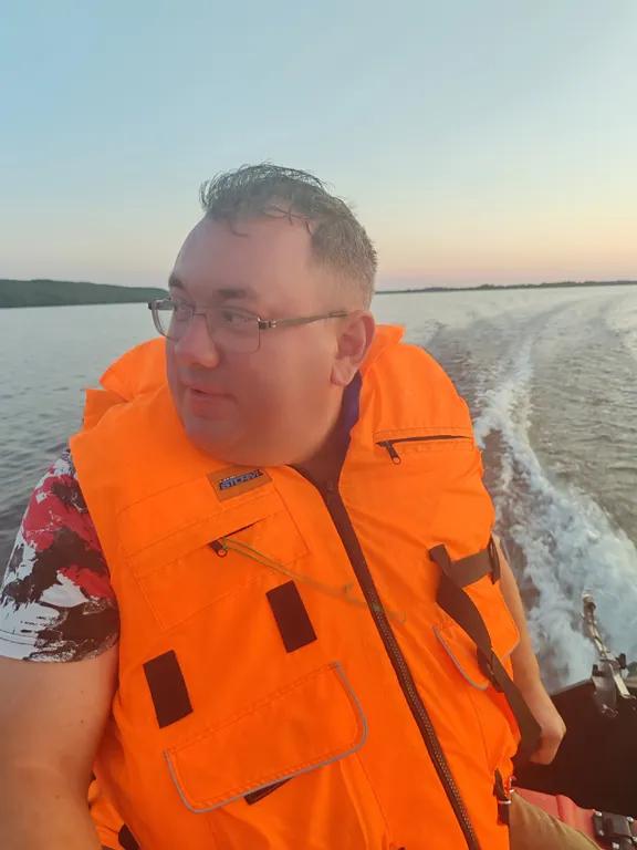 Дом у слияния рек, рядом с историей