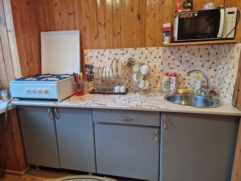 3-комнатная чистая, уютная квартира в центре посёлка Домбая