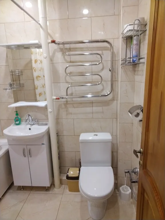 Вдали от дома