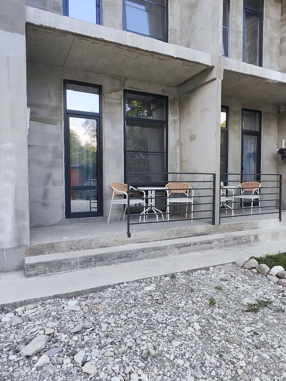 Уютная комната у моря