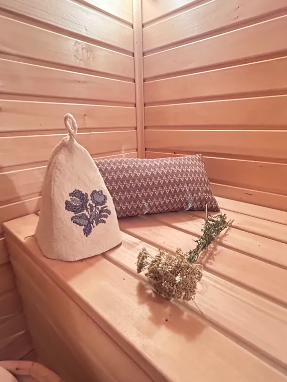 Уникальный дом-баня с собственной террасой