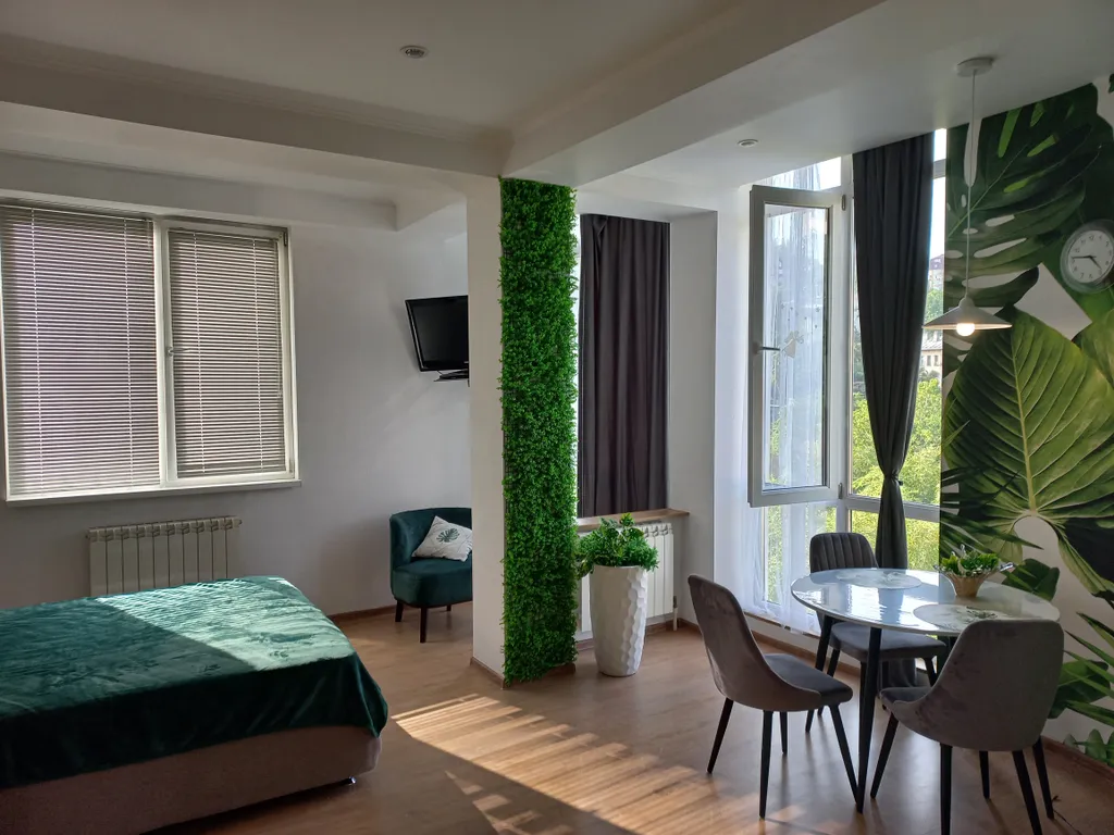 Квартира Квартира Стильная студия с панорамными окнами в пол у моря на Светлане — Сочи