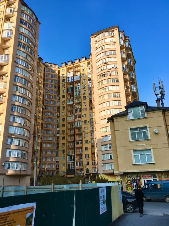 Чистая уютная квартира в новом элитном доме на берегу моря