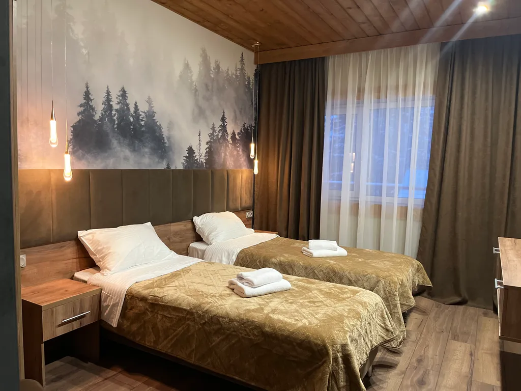 Дом на озере в Ahpoila Villas, коттедж с 4-мя спальнями Grand