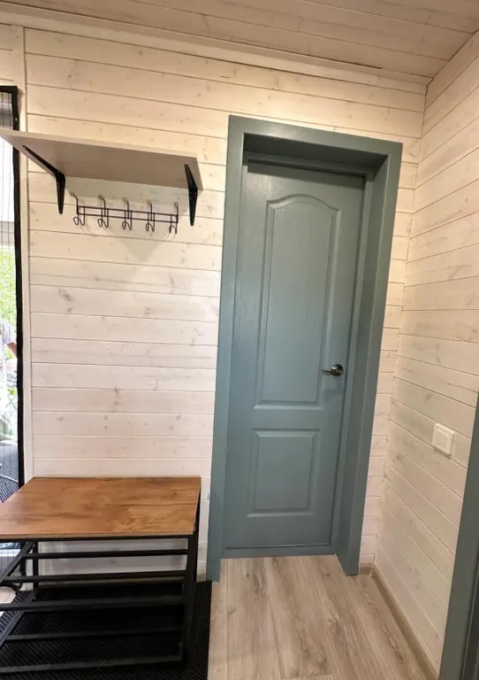 Атмосферный домик вдали от городской суеты