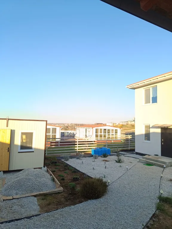 Уютный домик рядом с морем