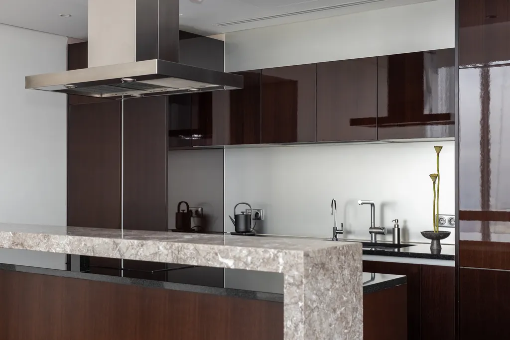 Roomley Panoramic Apartment