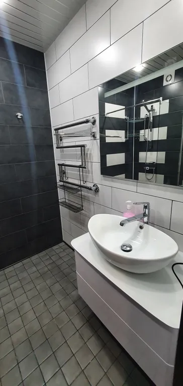 Уютная студия в центре города с видом на озеро