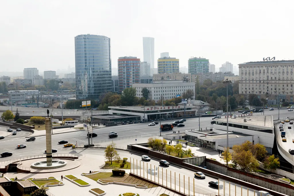 Квартира Современная трёхкомнатная квартира в сталинском доме у Москва-сити — Москва