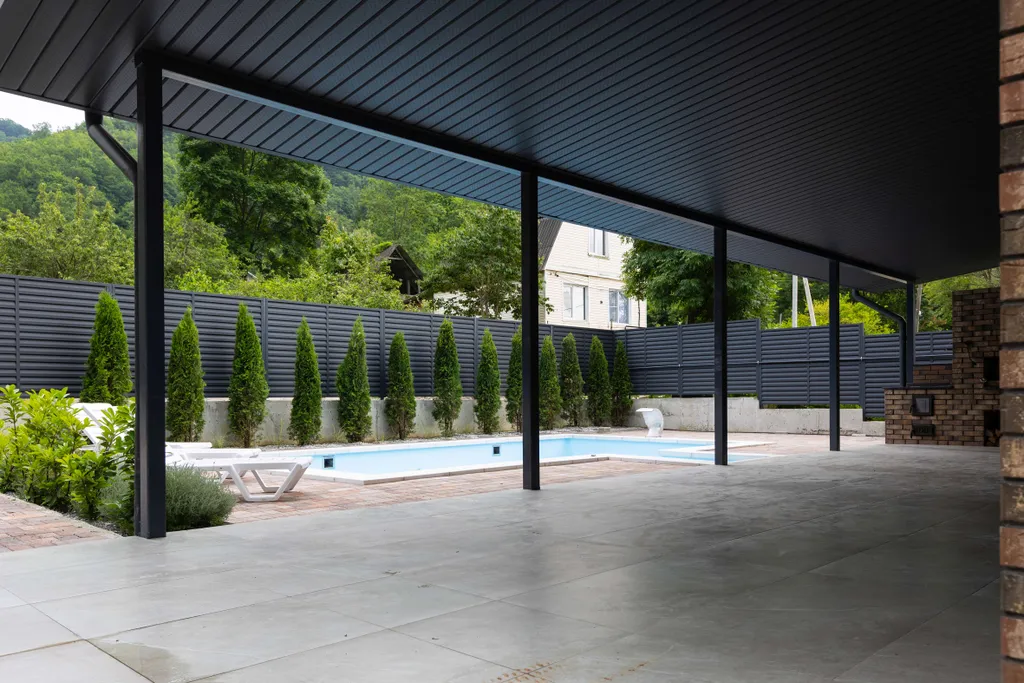 Уединенная вилла в окружении гор на Черноморском побережье