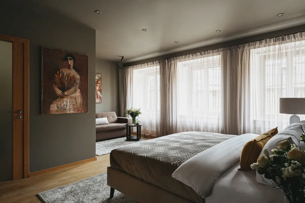 Галерея 300 м с панорамным видом на Фонтанку