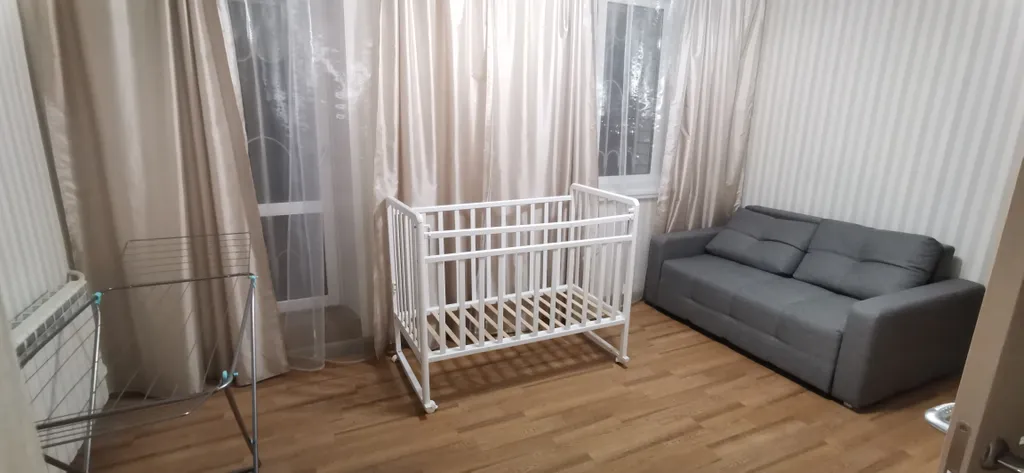 Часть дома на втором этаже с баней и бассейном