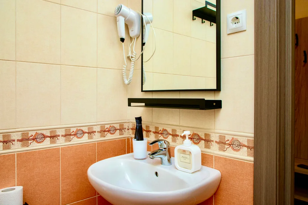 Супериор трёхместный с просторным балконом