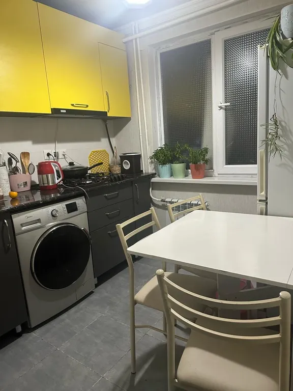 Чистая 2-комнатная в спальном районе с отличным ремонтом