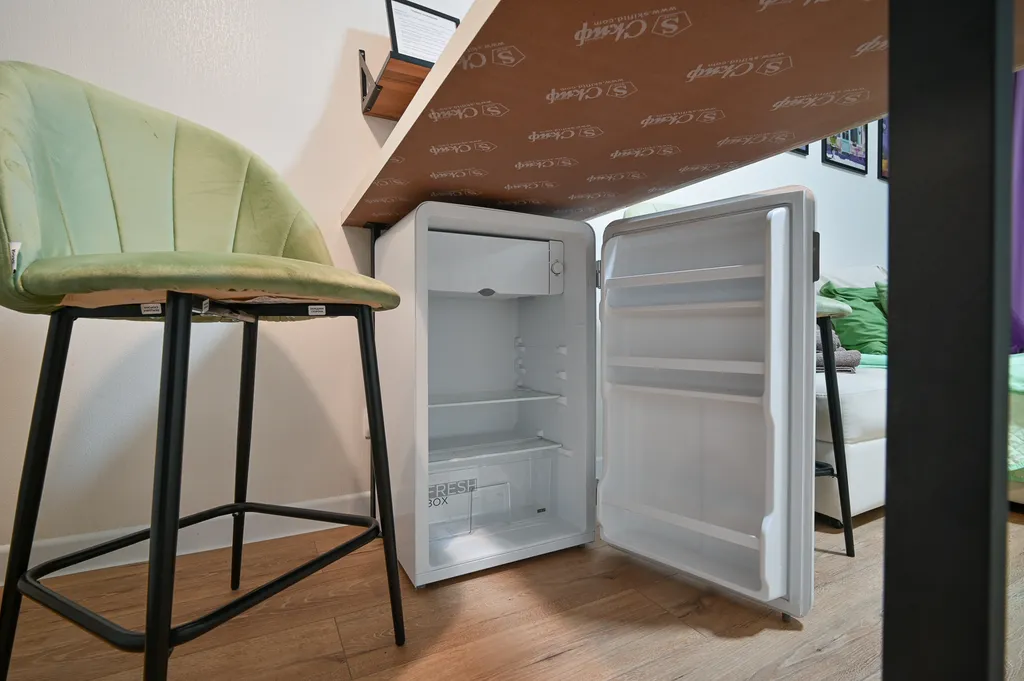 Стильная студия в Ватутинках центральных